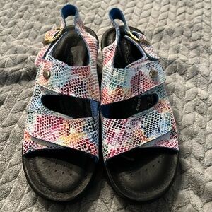 VGC Flexus Spring Step Colorful Leather Sandals